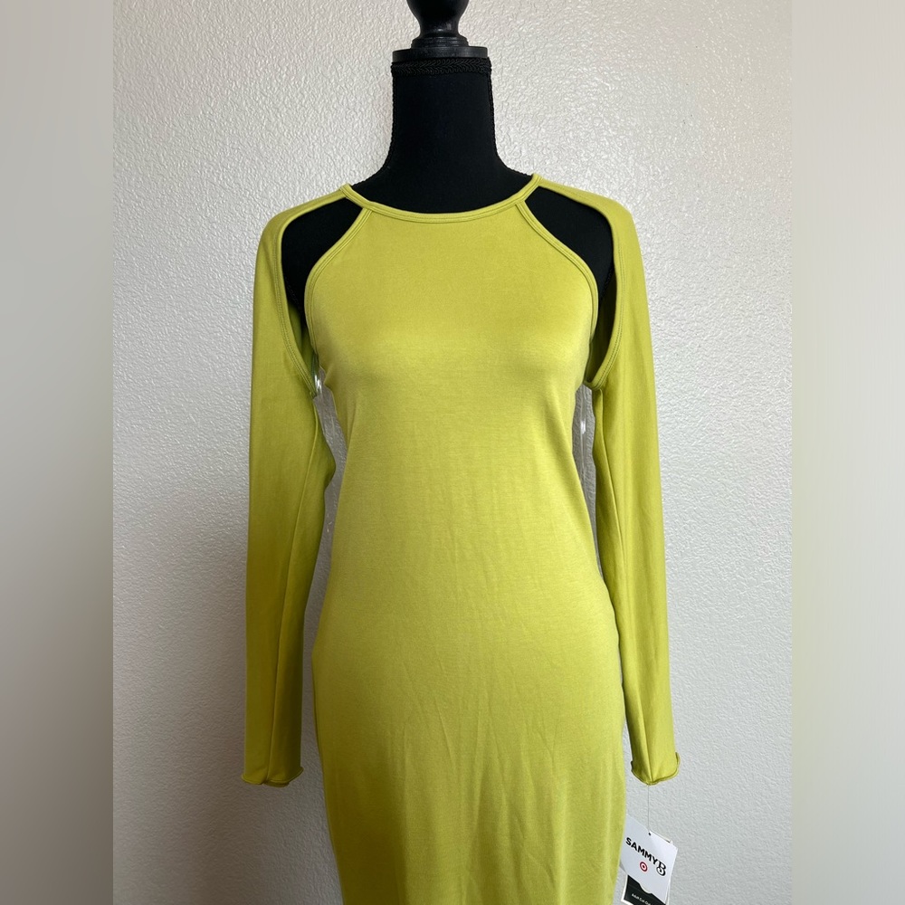 NWT Women’s Longsleeve Backless Dress - Picture 2 of 13